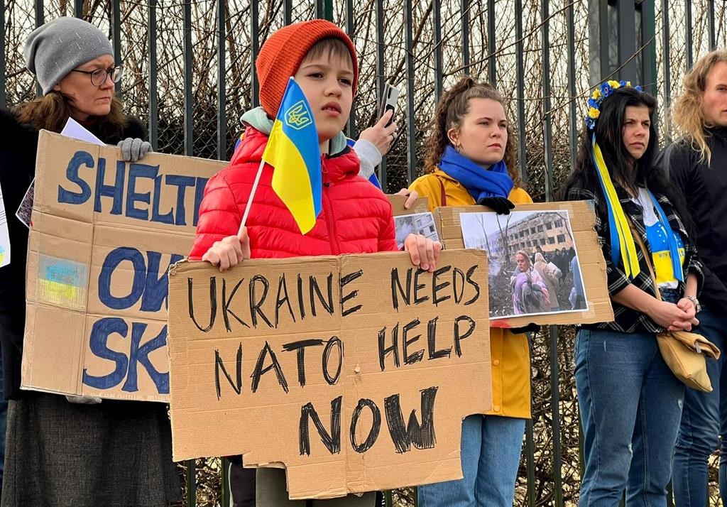 Ukraine: la guerre continue, les discussions aussi