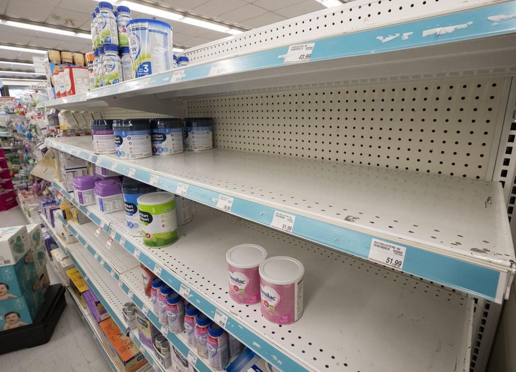 Canada: les achats de panique entraînent un manque de lait maternisé hypoallergénique