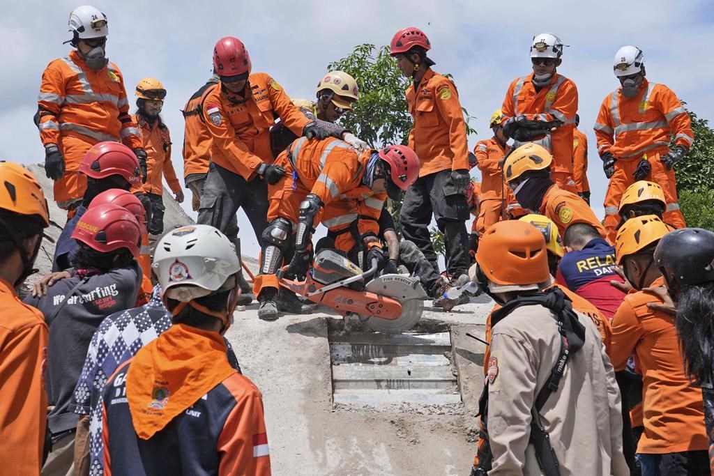 Le bilan du séisme à Java en Indonésie passe à 268 morts
