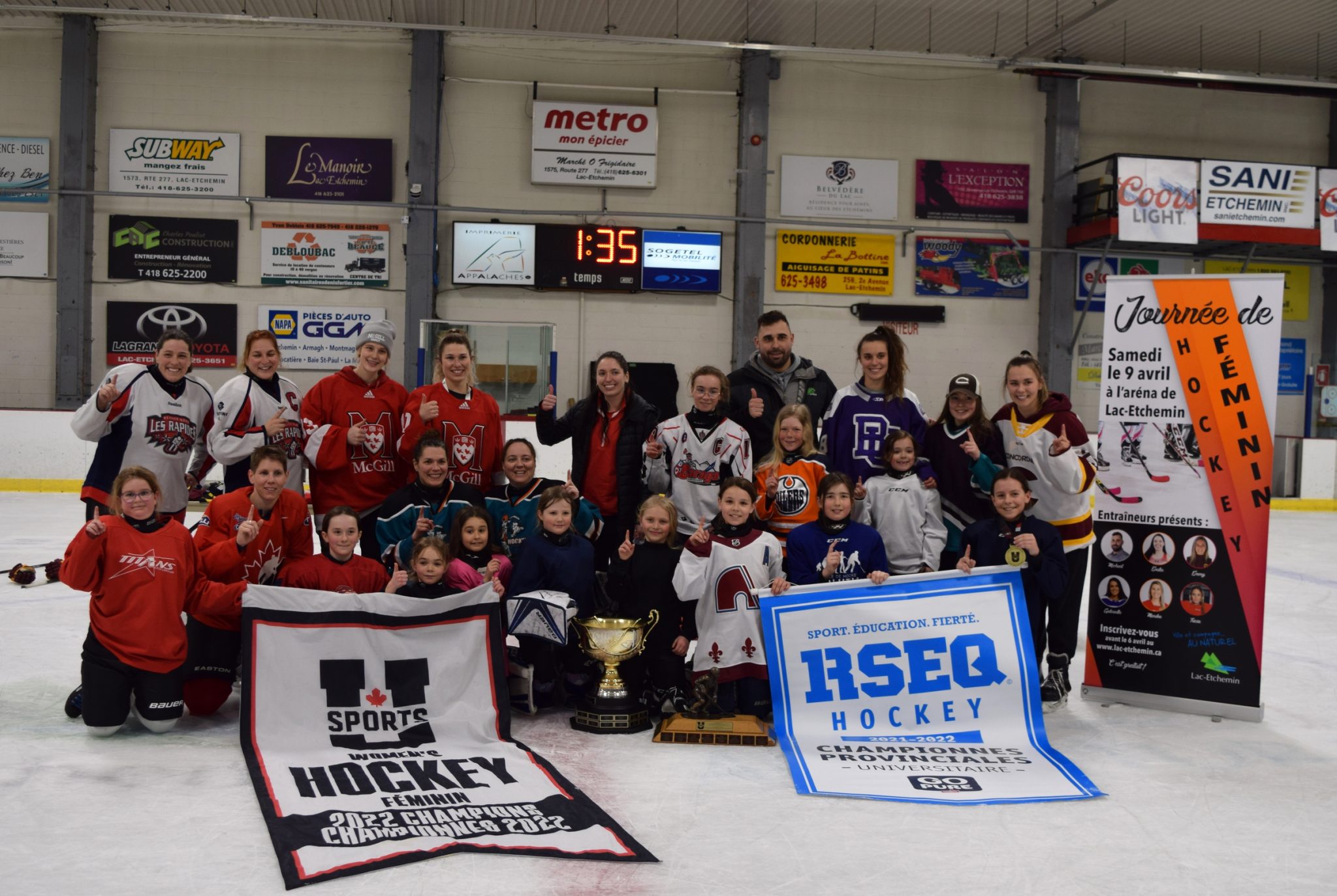 Le hockey féminin à l'honneur à l'aréna de LacEtchemin La Voix du Sud