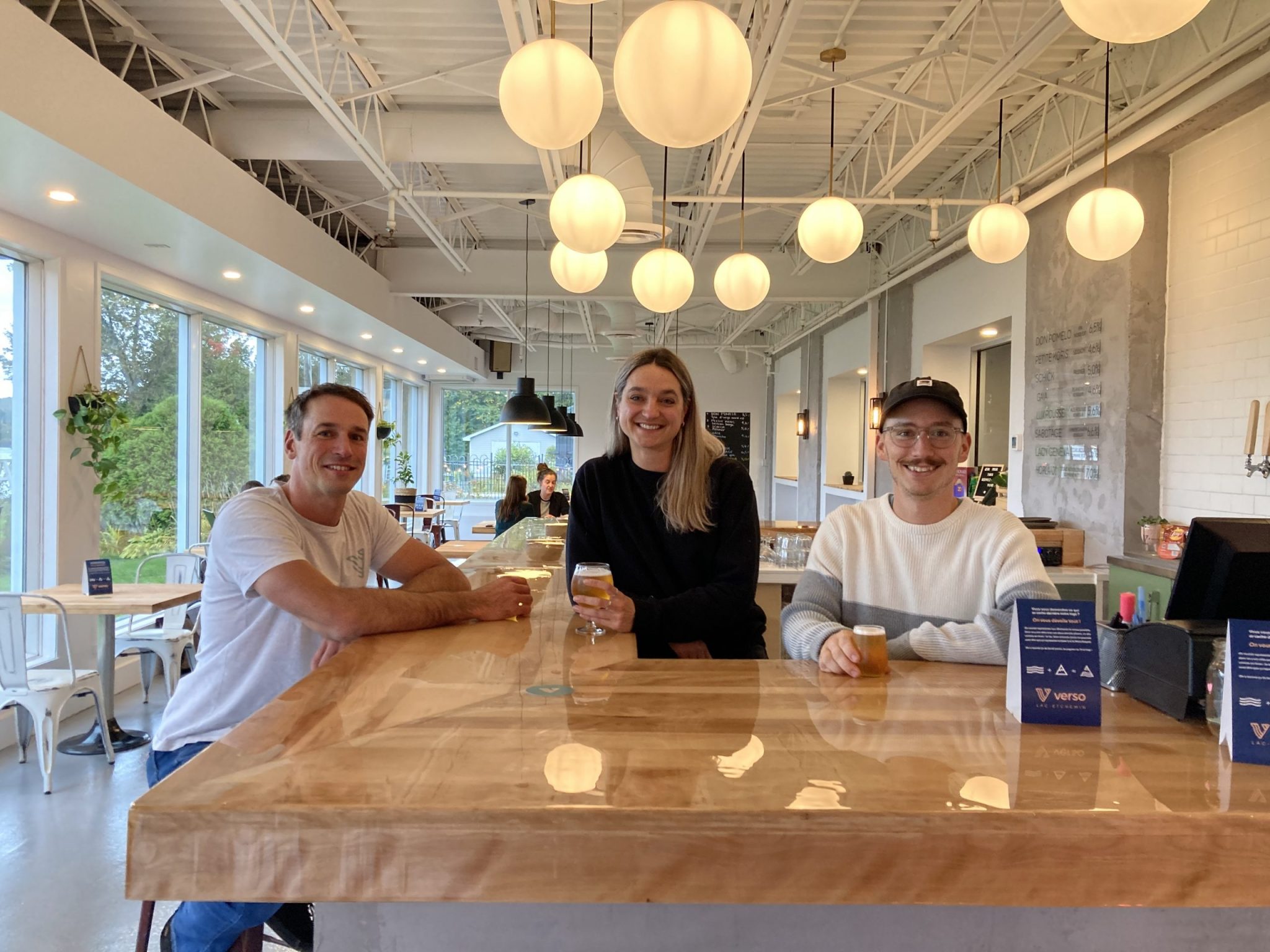 Verso Microbrasserie de LacEtchemin, maintenant ouvert au public La