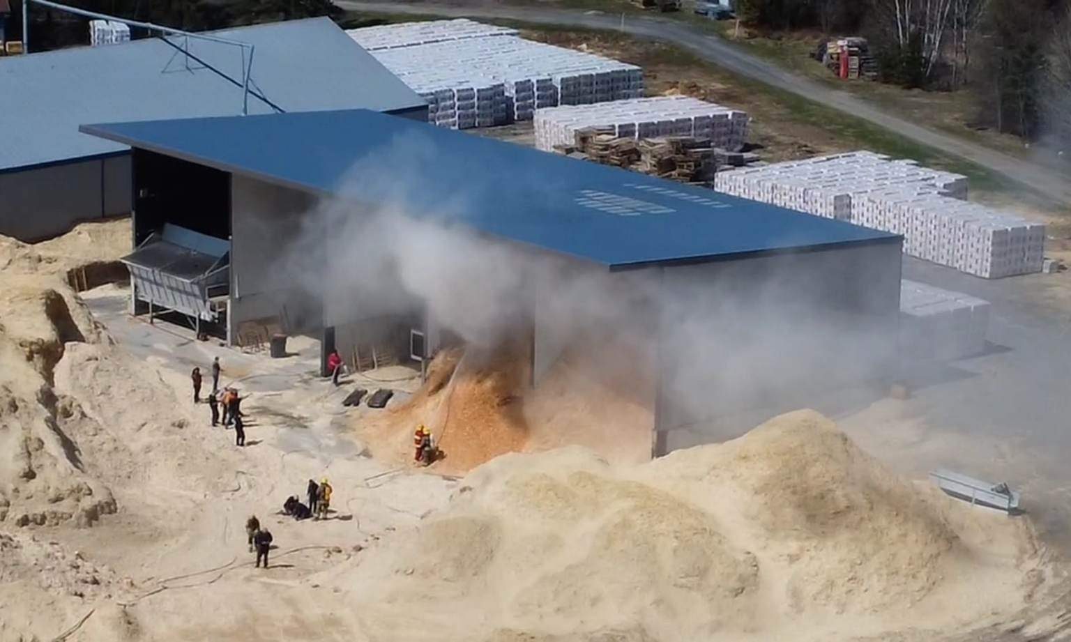 Début d'incendie chez Industries Langebec de SainteJustine La Voix